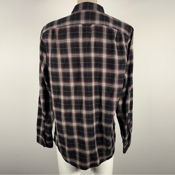 ❤️ Banana Republic Black and Red Plaid Casual 15-15 1/2 Shirt - Picture 4 of 12